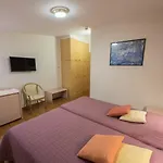 Poseidon Hotel 3*