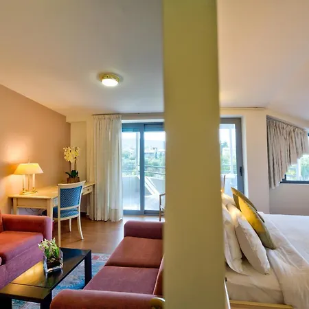 Poseidon Hotel 3*