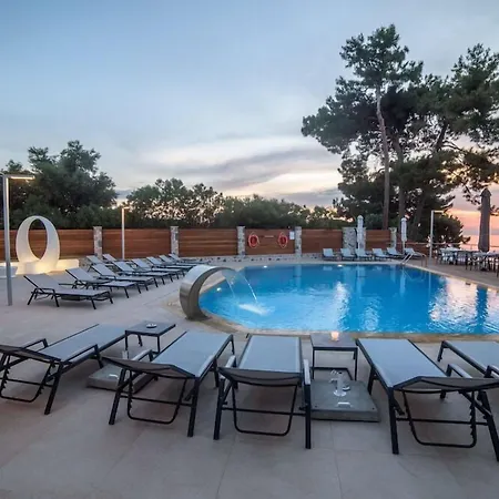 Hotel Poseidon Kamínia