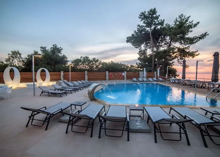 Hotel Poseidon Kamínia