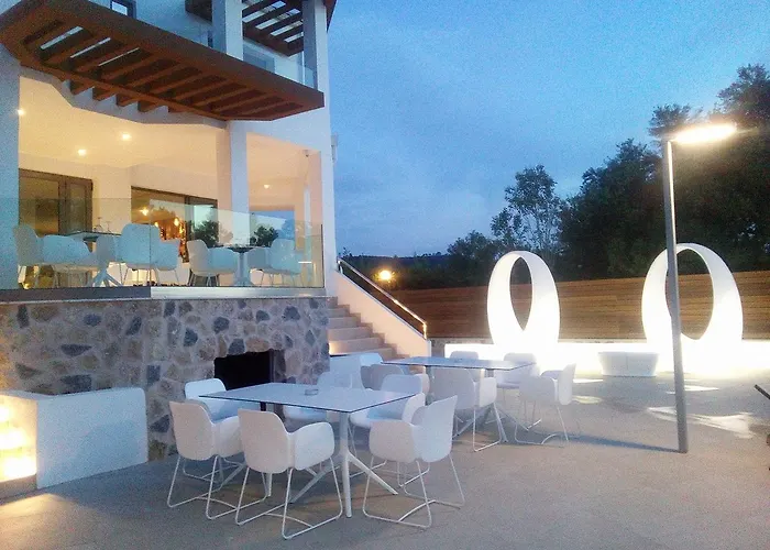 Poseidon Hotel Kamínia