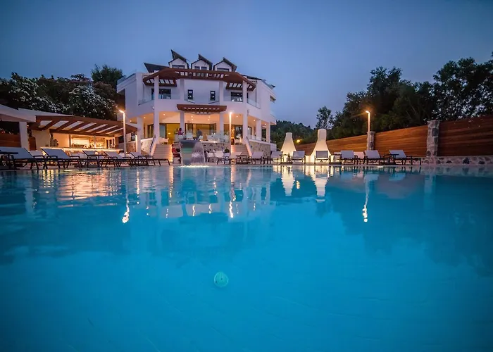 Poseidon 3* Kamínia