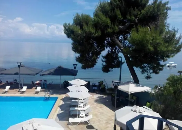 Poseidon 3* Kamínia